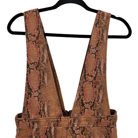 Wild Honey Romper Metallic Scuba Plunging V Daisy Dukes Snake Print Rust Sz M - Picture 7 of 12
